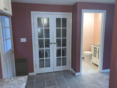 25 Donovan Ct, MerriMacK, NH 03054 - photo 3