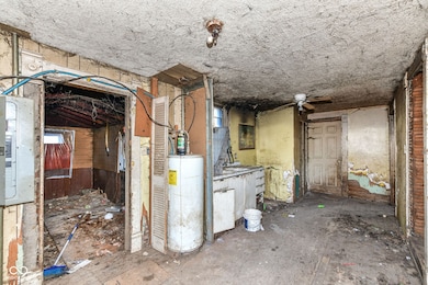 7836 E 46th St, Indianapolis, IN 46226 - photo 4