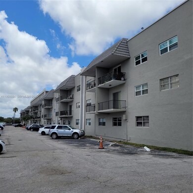 5100 SW 41st St unit 106, Hollywood, FL 33023 - photo 6