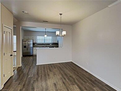 3833 Tarrant Trace Cir, High Point, NC 27265 - photo 2