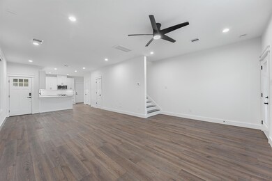 4208 Castor St unit A, Houston, TX 77022 - photo 7