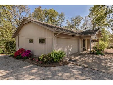 1 Overton Ln, Bella Vista, AR 72714 - photo 2