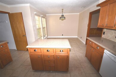 Additional view from kitchen looking into breakfas