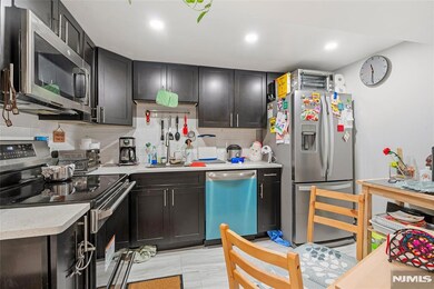 137A Dekalb Ave, Jersey City, NJ 07306 - photo 7