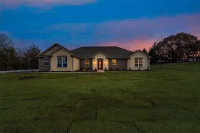 5212 Terrific Ln, Alvarado, TX 76009 - photo 5