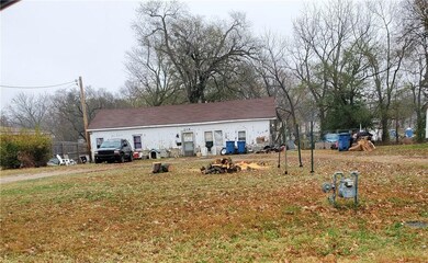 508 Bella Vista Rd, Bentonville, AR 72712 - photo 2