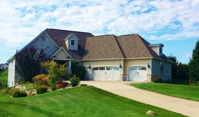 6499 Trayburne Trail