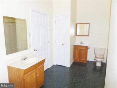 10 S Reading Ave unit 3C, Boyertown, PA 19512 - photo 3