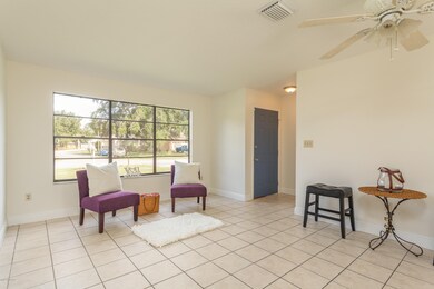 7335 Darien Rd-11
