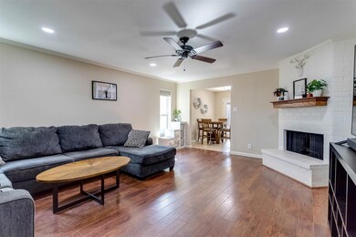 1024 Forest Ridge Dr, Bedford, TX 76022 - photo 7