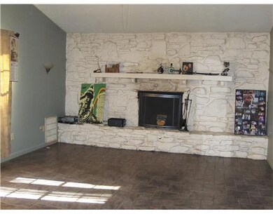 1504 W Oak St, Rogers, AR 72758 - photo 3