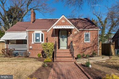 6418 Knollbrook Dr, Hyattsville, MD 20783 - photo 6