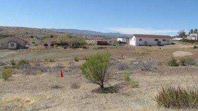 Mayer Lot View NE