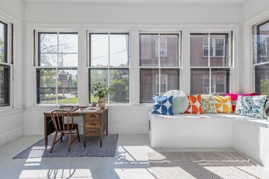176 Vaughan St._W5_010