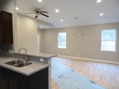 10635 Logger Pine Trail, Houston, TX 77088 - photo 7