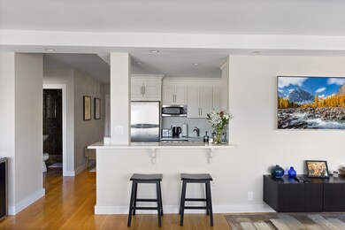 Harbor Towers unit 5H, Boston, MA 02110 - photo 6