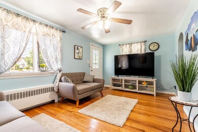 29 Miller St, Everett, MA 02149 - photo 7