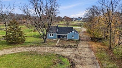 9185 S Mann Rd, Tipp City, OH 45371 - photo 4