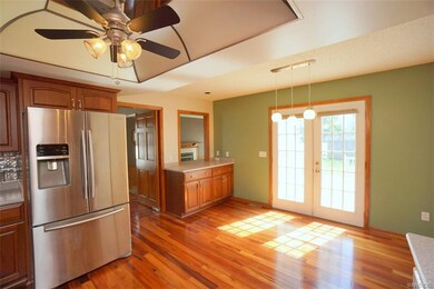 327 Selkirk Dr, North Tonawanda, NY 14120 - photo 4