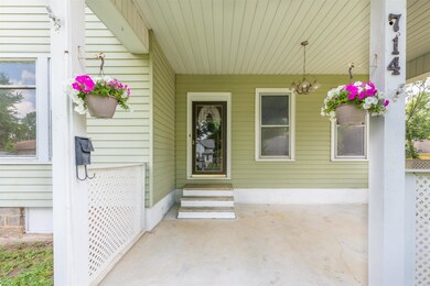 714 N Jackson St, Auburn, IN 46706 - photo 3