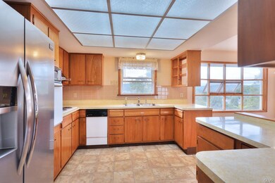 120 10th St, Easton, PA 18042 - photo 6