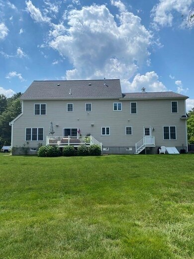 2 Vandoorn Ave, Foxborough, MA 02035 - photo 4