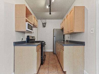 64 Queensberry St unit 411, Boston, MA 02215 - photo 3