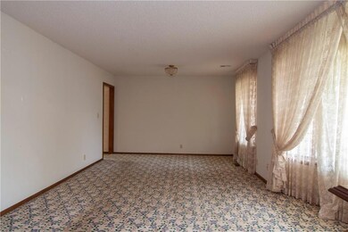 1208 NE 22nd St, Moore, OK 73160 - photo 5