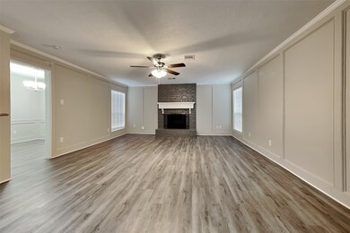 12311 Oak Park Dr, Houston, TX 77070 - photo 2