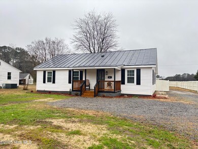 Exterior / Front