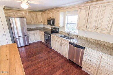 1502 Champlin St, Gulfport, MS 39507 - photo 6