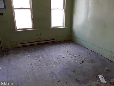 109 S Mulberry St, Hagerstown, MD 21740 - photo 2