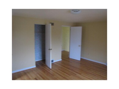 6399 Douglas St, Pittsburgh, PA 15217 - photo 4