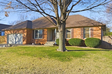 1345 E Woodgate St, Springfield, MO 65804 - photo 2