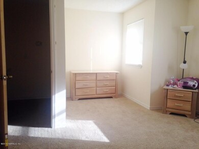 4526 Melissa Ct W, Jacksonville, FL 32210 - photo 5