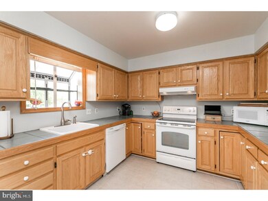 1241 Pine Ridge Dr, Perkiomenville, PA 18074 - photo 7