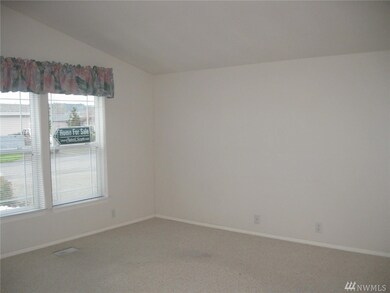 710 Maple Ln SW, Orting, WA 98360 - photo 7