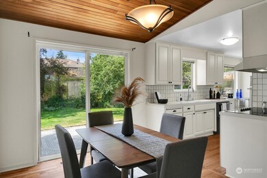 8202 Sierra Dr, Edmonds, WA 98026 - photo 7