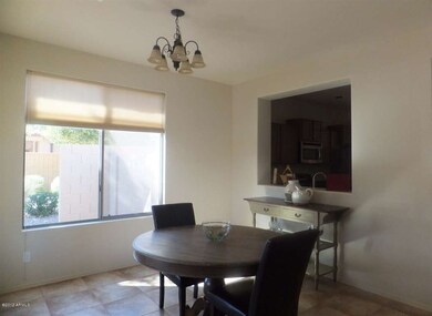 Dining Room Photo 2