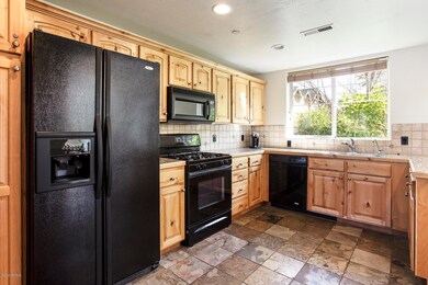 6078 N Fox Pointe Circle Unit-007-024-60