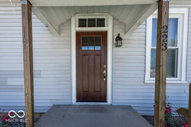223 W Carter St, Plainfield, IN 46168 - photo 5