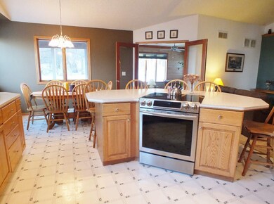 717 Foxfield Rd, Oregon, WI 53575 - photo 4