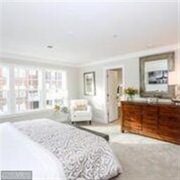 4370 High Oak Ln, Fairfax, VA 22030 - photo 6