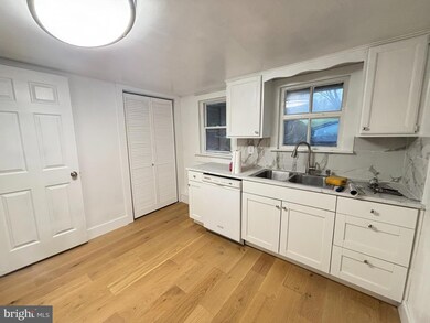 12309 Gallahan Rd, Clinton, MD 20735 - photo 3