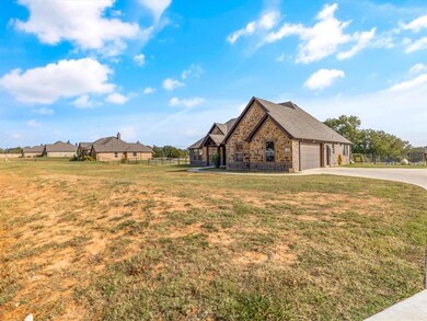 110 Lucky Ridge Ln, Boyd, TX 76023 - photo 2
