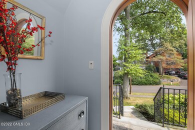 25 Butler St, Cos Cob, CT 06807 - photo 2