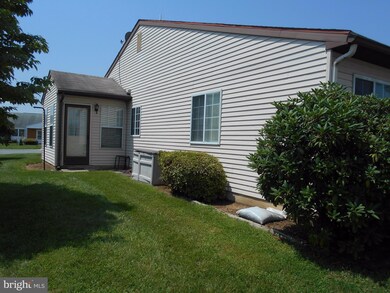 6895 Crabapple Ct, Frederick, MD 21703 - photo 4