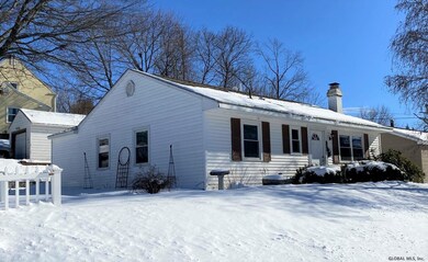 213 Park Ave, Rensselaer, NY 12144 - photo 2