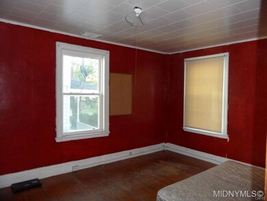 One bedroom on 1st floor too