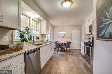 12314 Myterra Way, Herndon, VA 20171 - photo 6